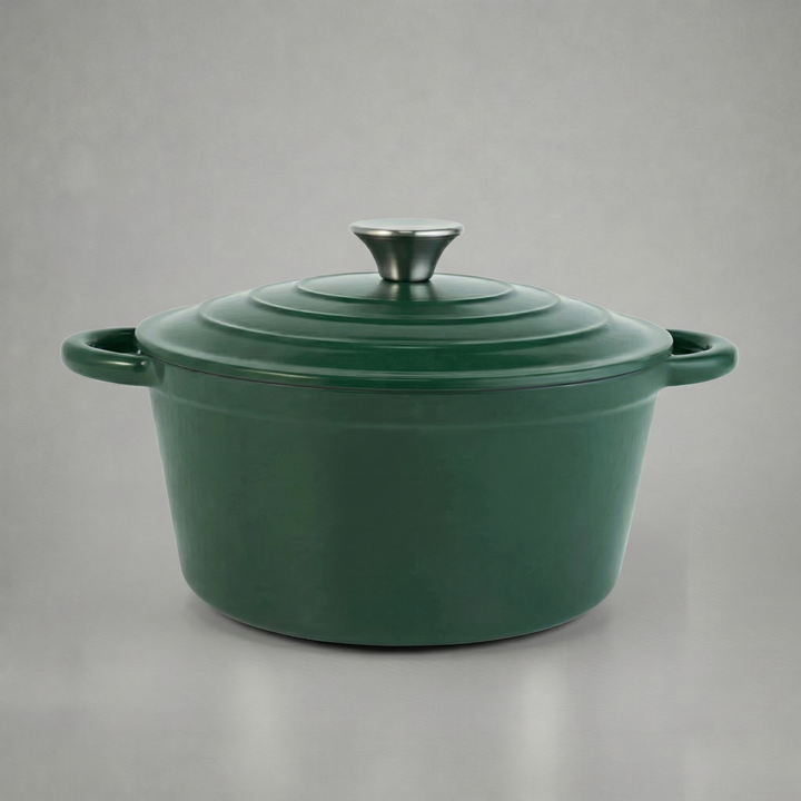 Smaltovaný litinový hrnec typu cocotte