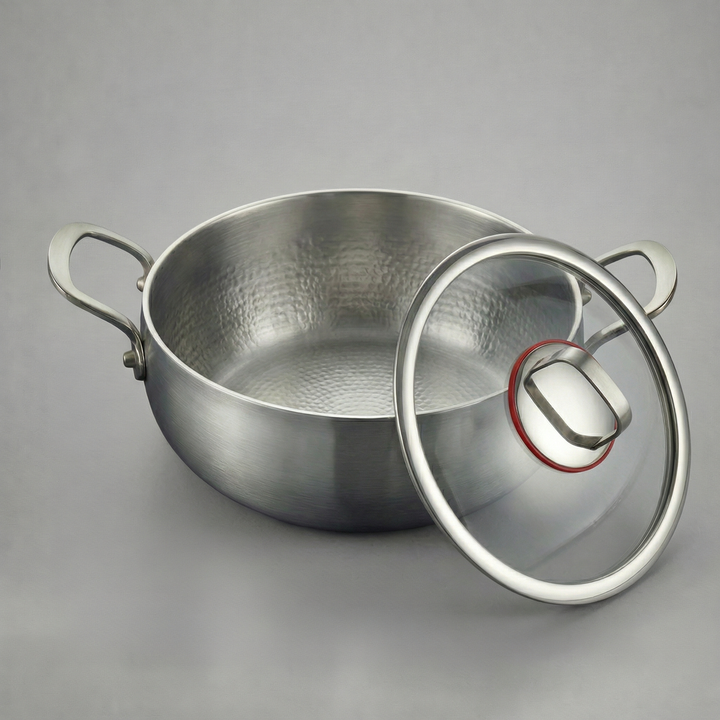Hluboká titanová marmita s kovaným povrchem