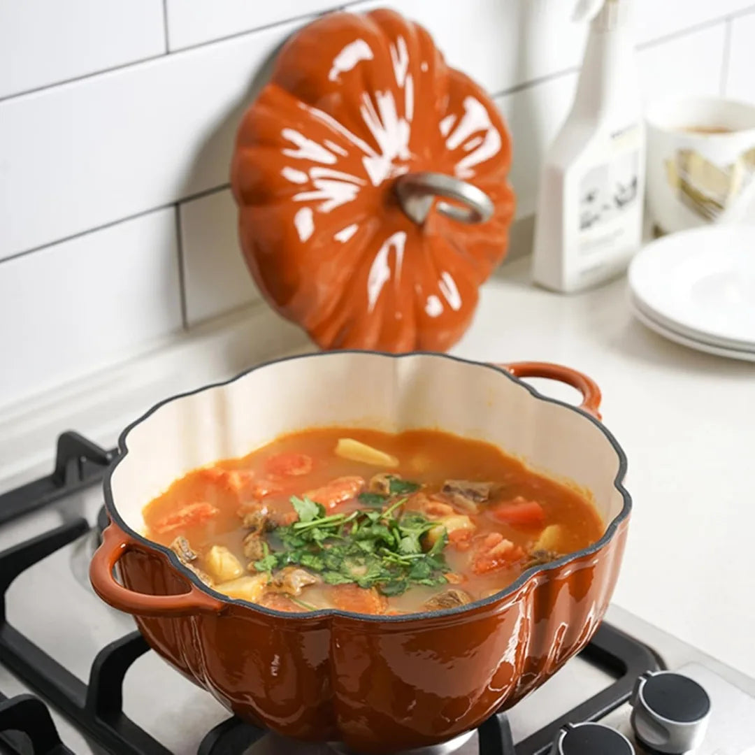 Smaltovaný litinový hrnec dýně