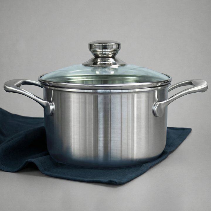 Titanový hrnec s poklicí